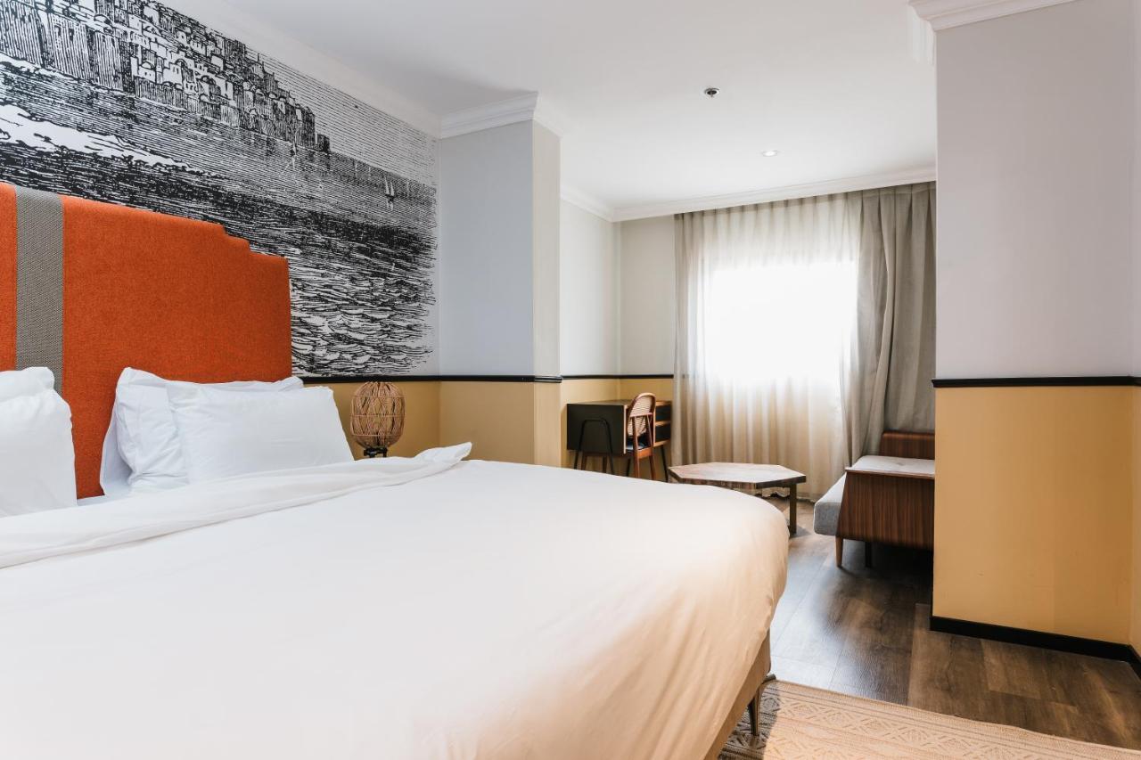 The Seven Seas Hotel